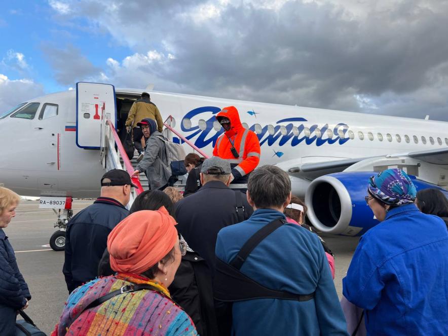 Первый рейс совершил самолет по направлению Иркутск - Алматы