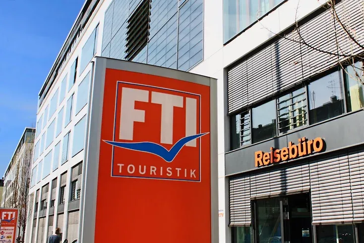 Один из крупнейших европейских туроператоров - FTI group, объявил о банкротстве