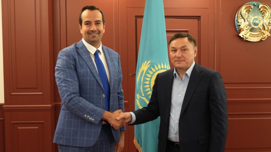 Ермек Маржикпаев встретился с представителем ТikTok в Центральной Азии
