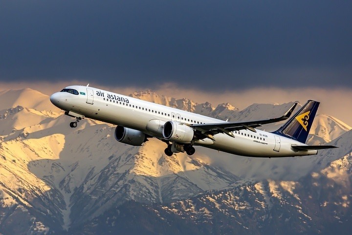 Air Astana меняет маршруты рейсов из-за закрытия воздушного пространства Ирана и Ирака