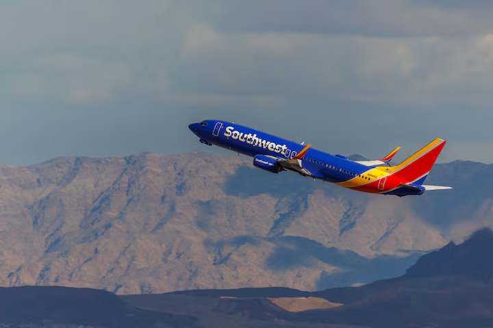 Southwest Airlines первой внедрила дополнительные барьеры перед кабиной пилотов
