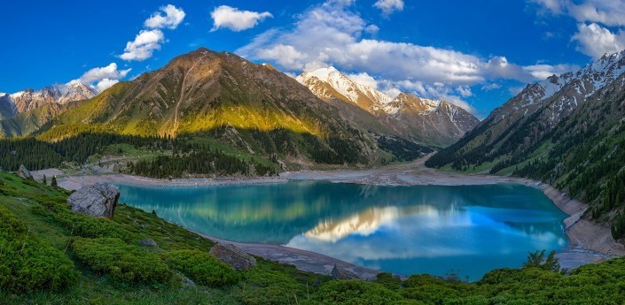 Крупный итальянский журнал посвятил юбилейный номер Казахстану