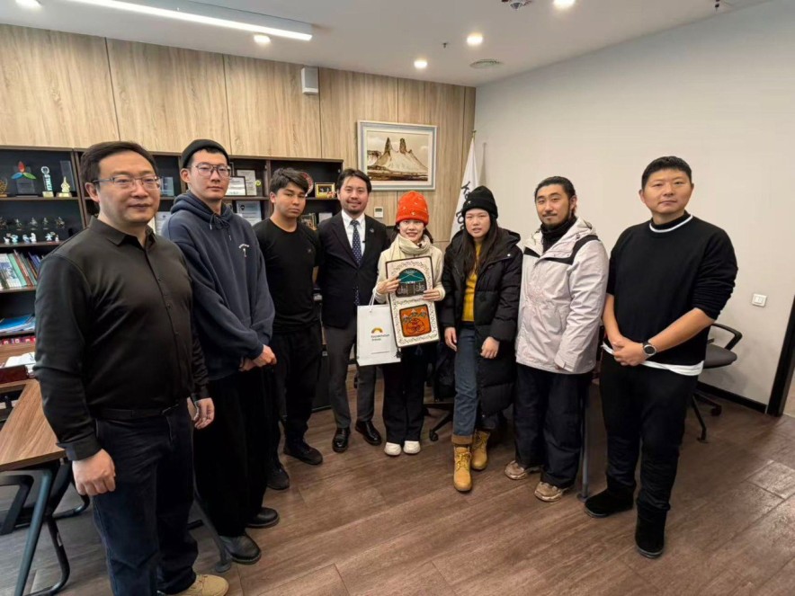 Еліміз туралы Гуанчжоу телеарнасы тревел жоба дайындауда