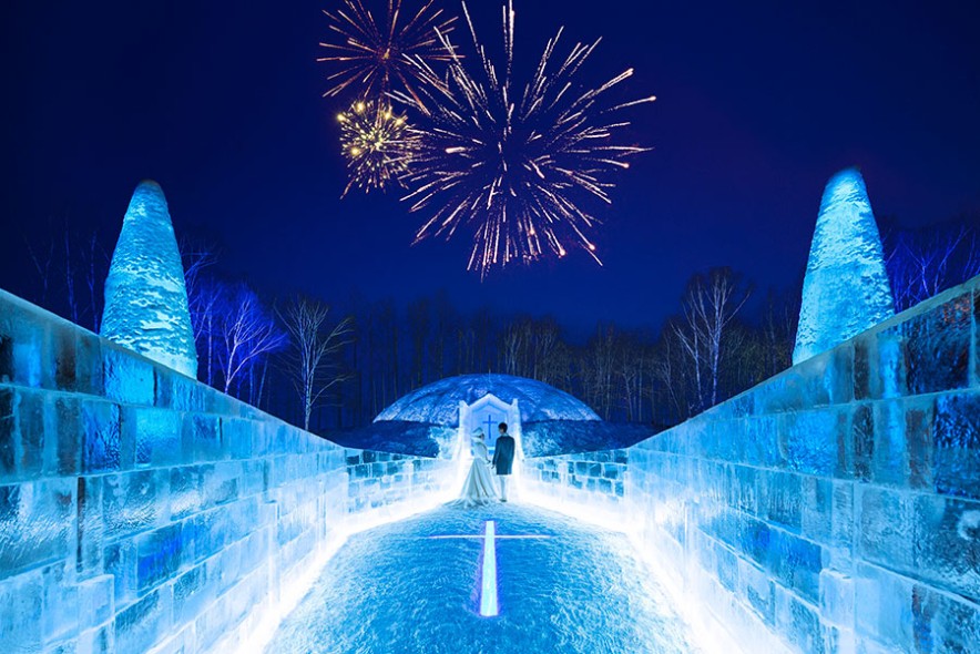 Tomamu Ice Hotel в Хоккайдо приглашает пережить зимнюю сказку на льду