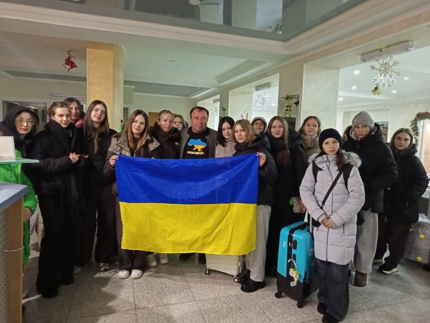 Группа украинских детей из прифронтовой Сумской области отдыхает в Казахстане