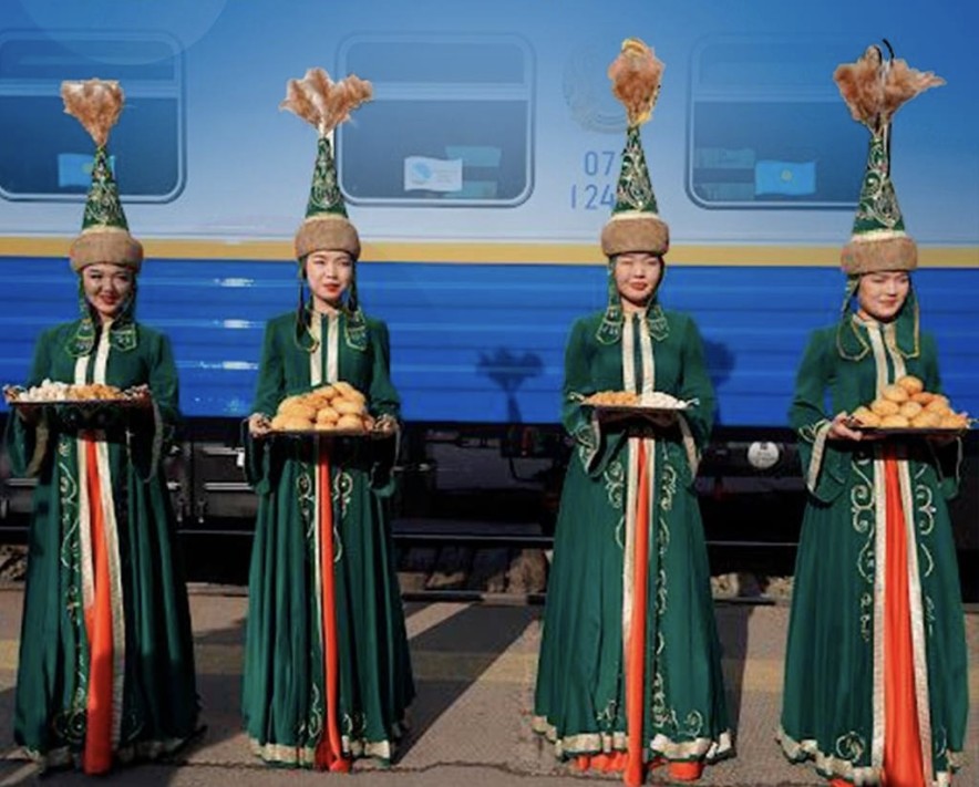 «Zhibek Zholy» туристік пойызы наурыз айында сапарға шығады