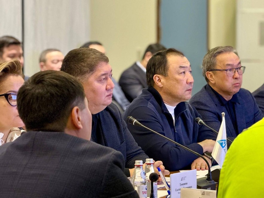 Работу столичного аэропорта проверил министр транспорта Казахстана