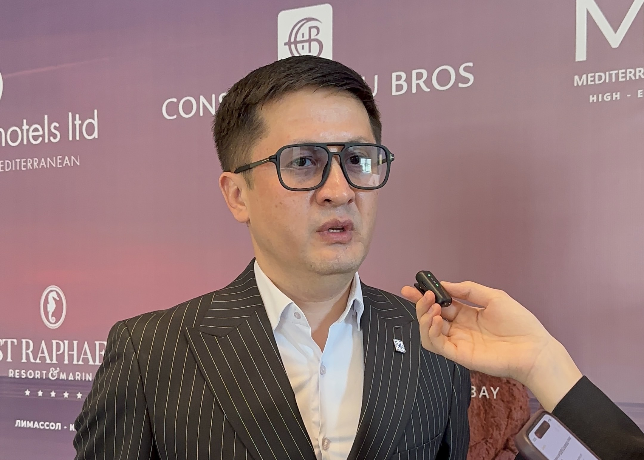 Ер-Али Тилеуов KOMPAS туроператор 